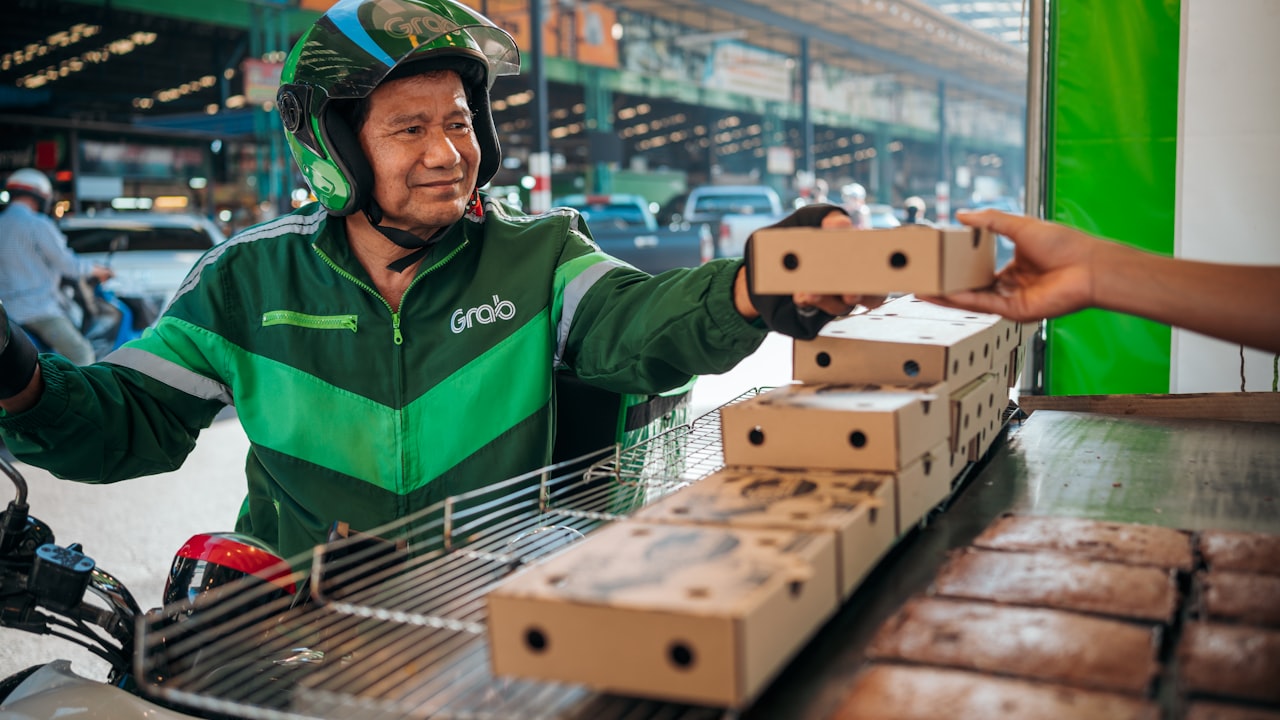 Understanding the Different Types of Digital Display Vape Tanks Available in the Market